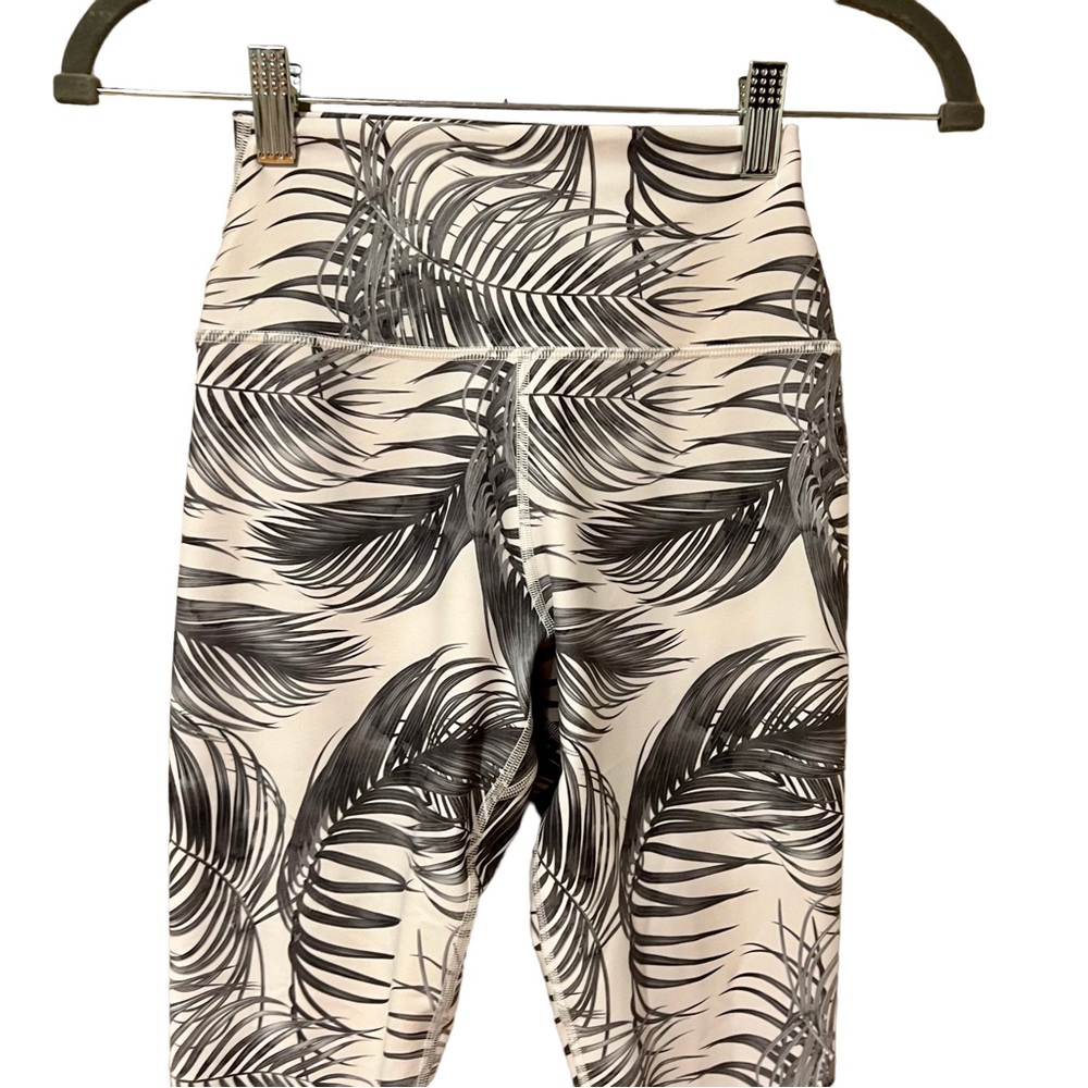 Spiritual Gangster Intent 7/8 High Waist Leggings in Palm NWOT (S) - Picture 7 of 12